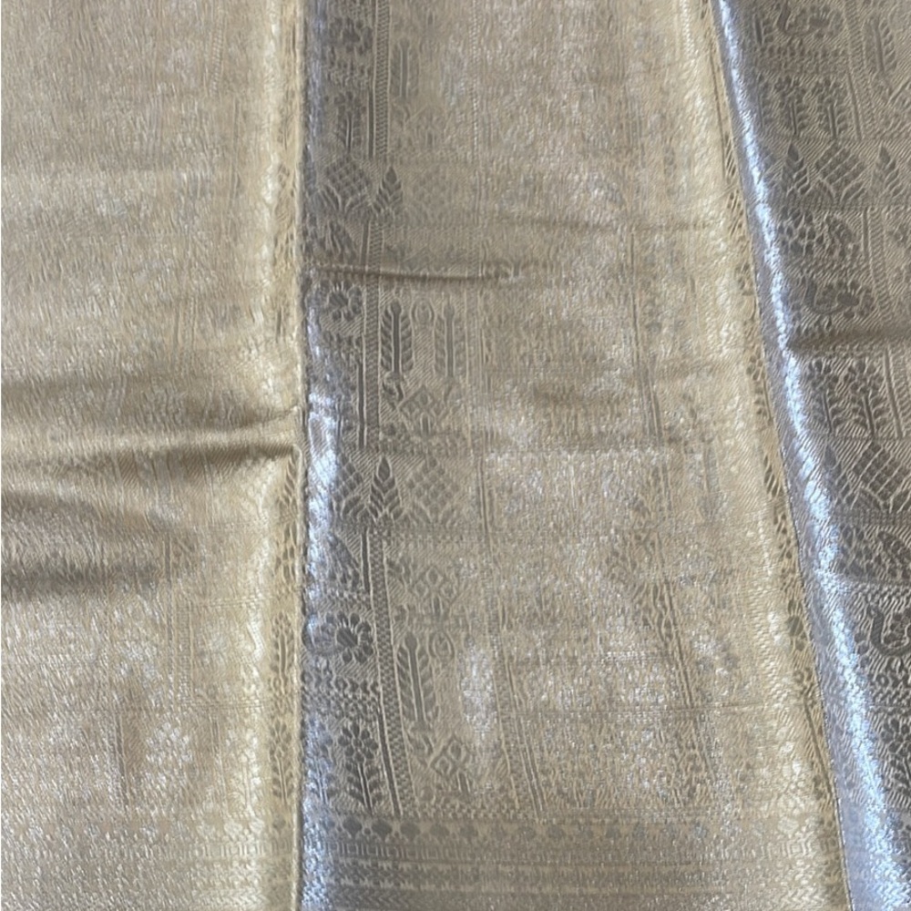 Saree - Picture 9 of 10